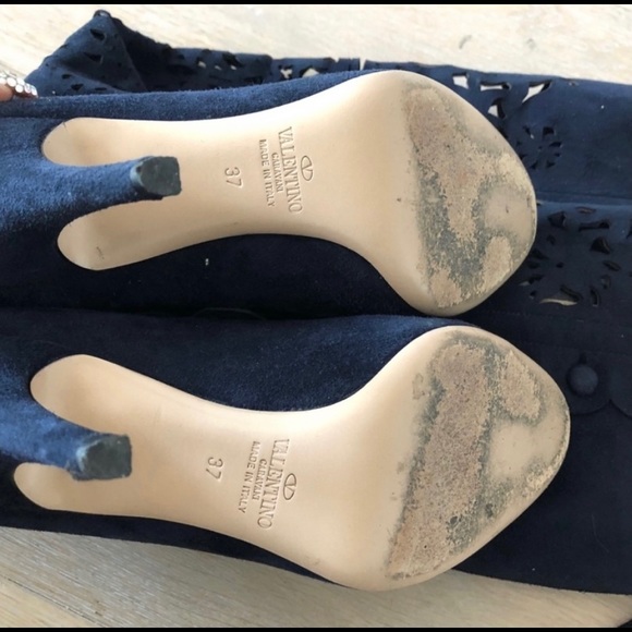 Classy authentic Valentino navy blue suede boots - Picture 4 of 4